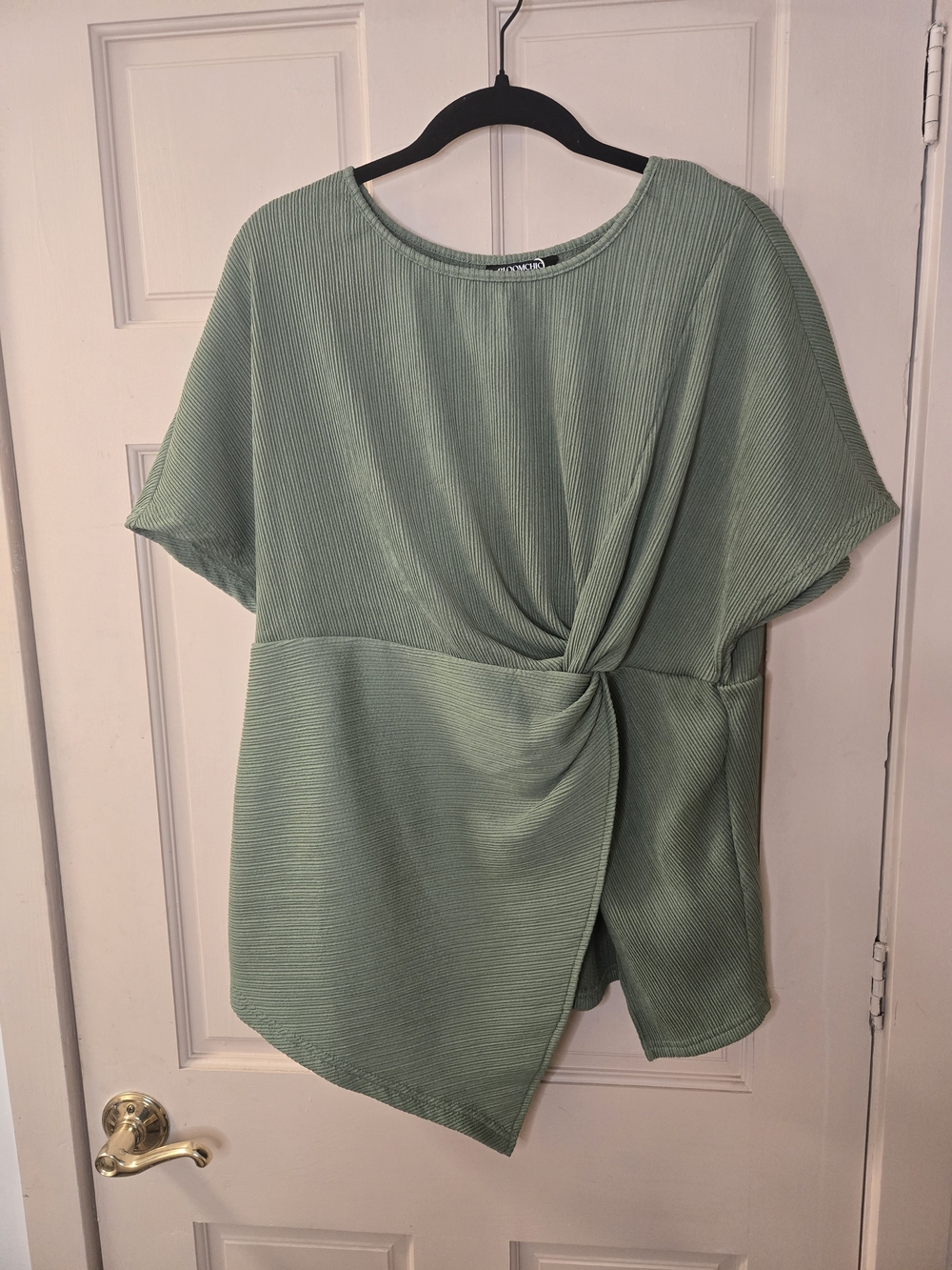 BloomChic Sage Green Twisted Front Short Sleeve Blouse